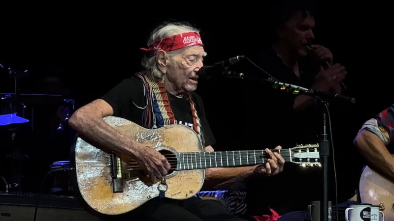 Willie Nelson at Fourth of July Picnic Camden opening